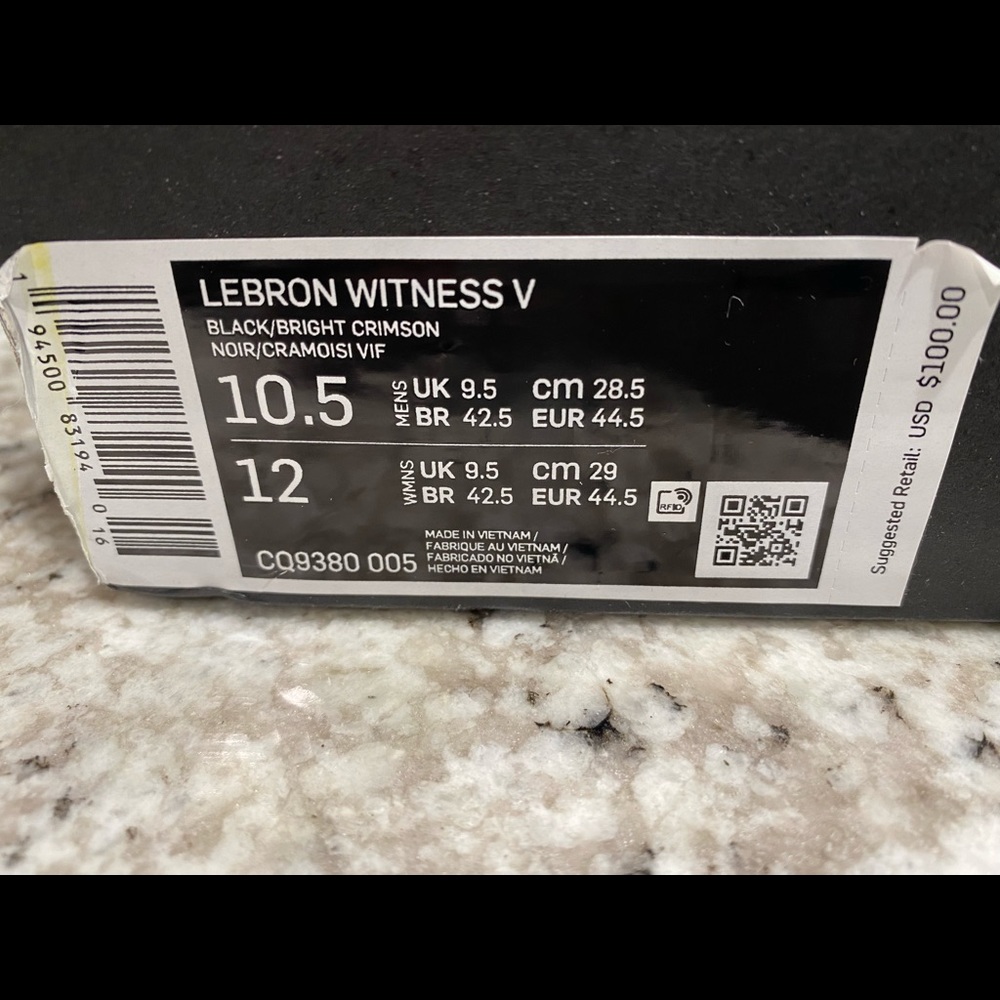Lebron Witness V - Picture 4 of 4